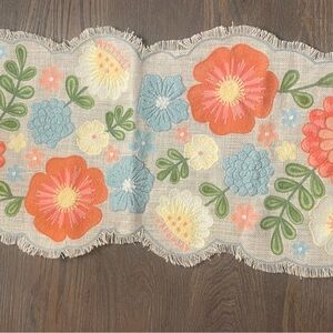 Nicole Miller Floral Jute Table Runner